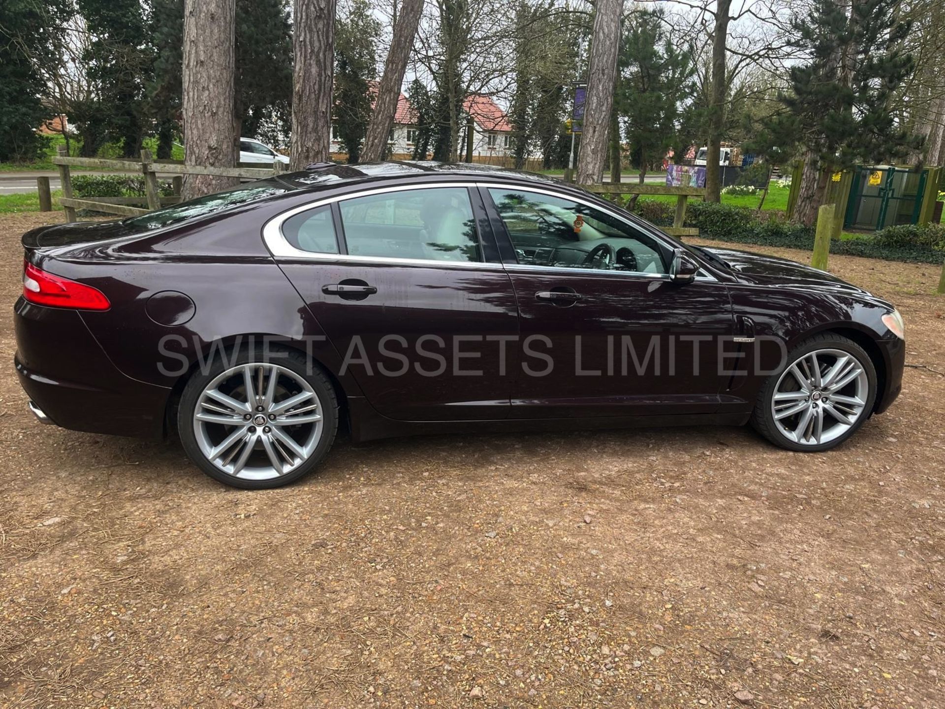 JAGUAR XF S 3.0 DIESEL V6 AUTOMATIC 2010 PREMIUM LUXURY 275 BHP 5 DOOR SALOON - Image 9 of 14