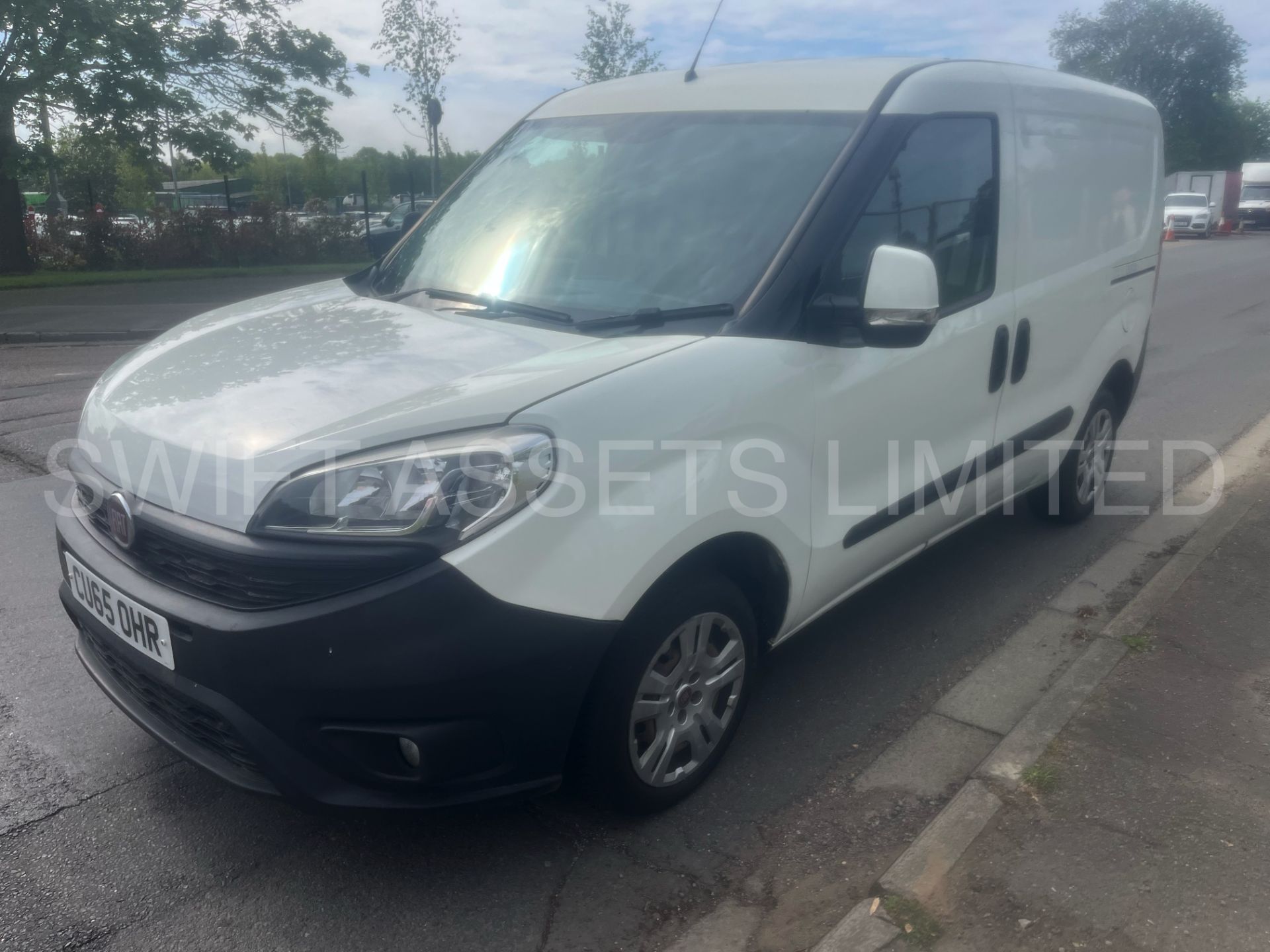 FIAT DOBLO SX MULIJET 2015 65 PLATE 190 SWB 1.3CDTI DIESEL START/ STOP [FACE LIFTT MODEL ] - Image 5 of 13