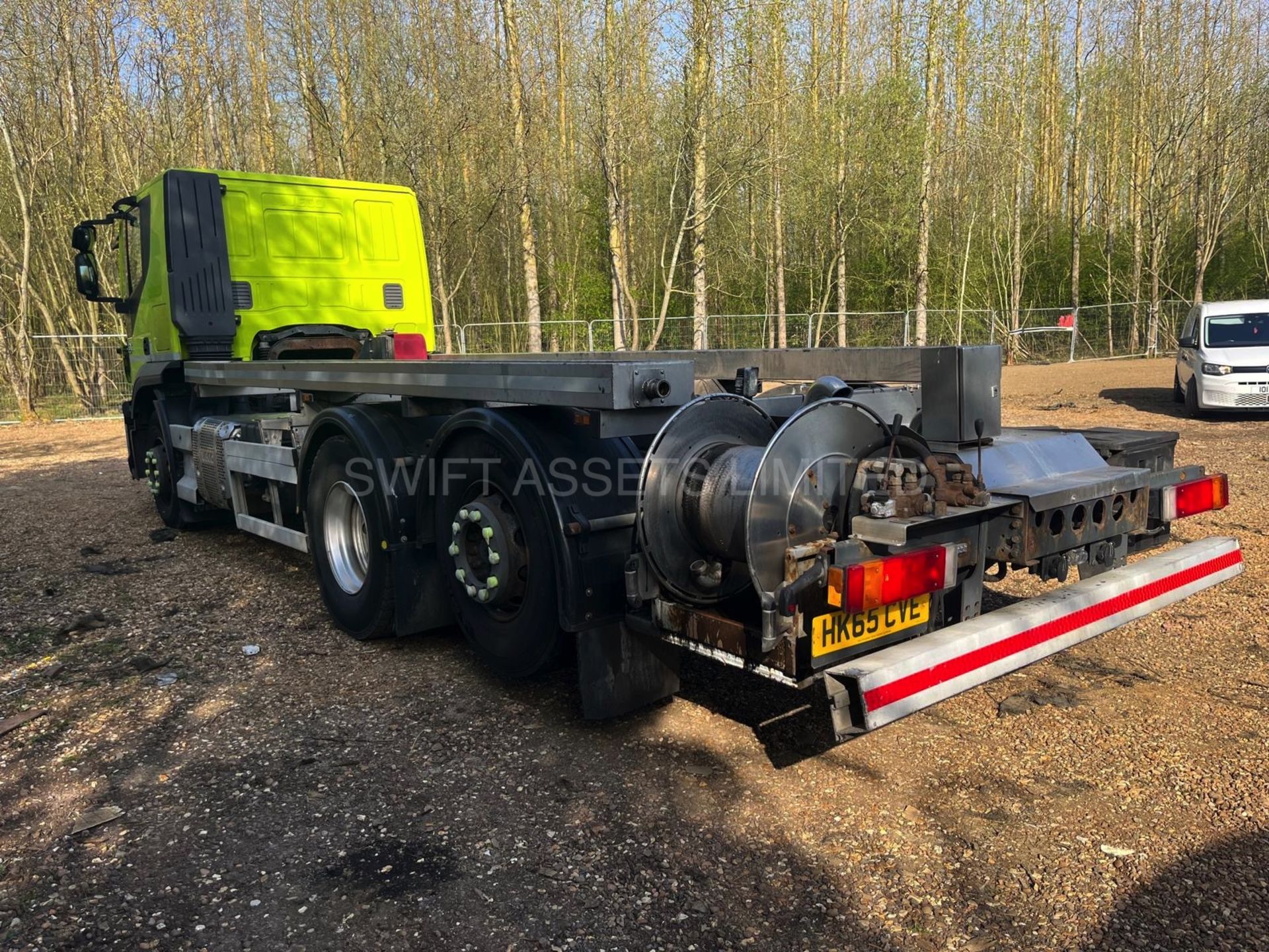 ON SALE !!! IVECO STRALIS 6X2 330 AT260S 33Y 2015 65 CAB/CHASSIS - Image 4 of 9