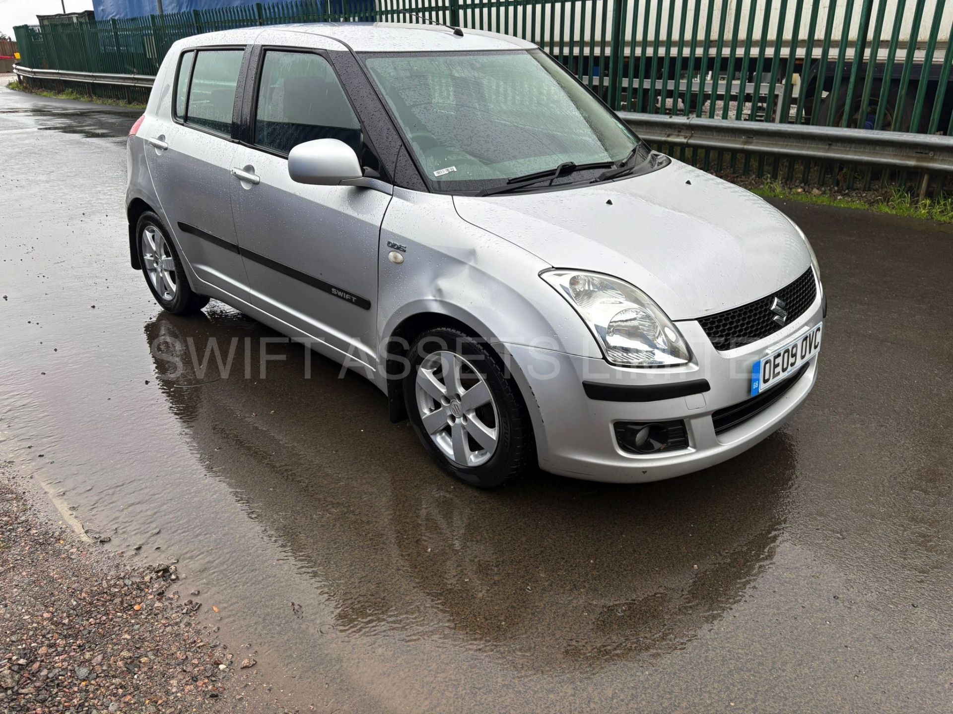 SUZUKI SWIFT DDIS (75) HATCHBACK - 09 REG - AIR CONDITIONING - SERVICE HISTORY - W0W