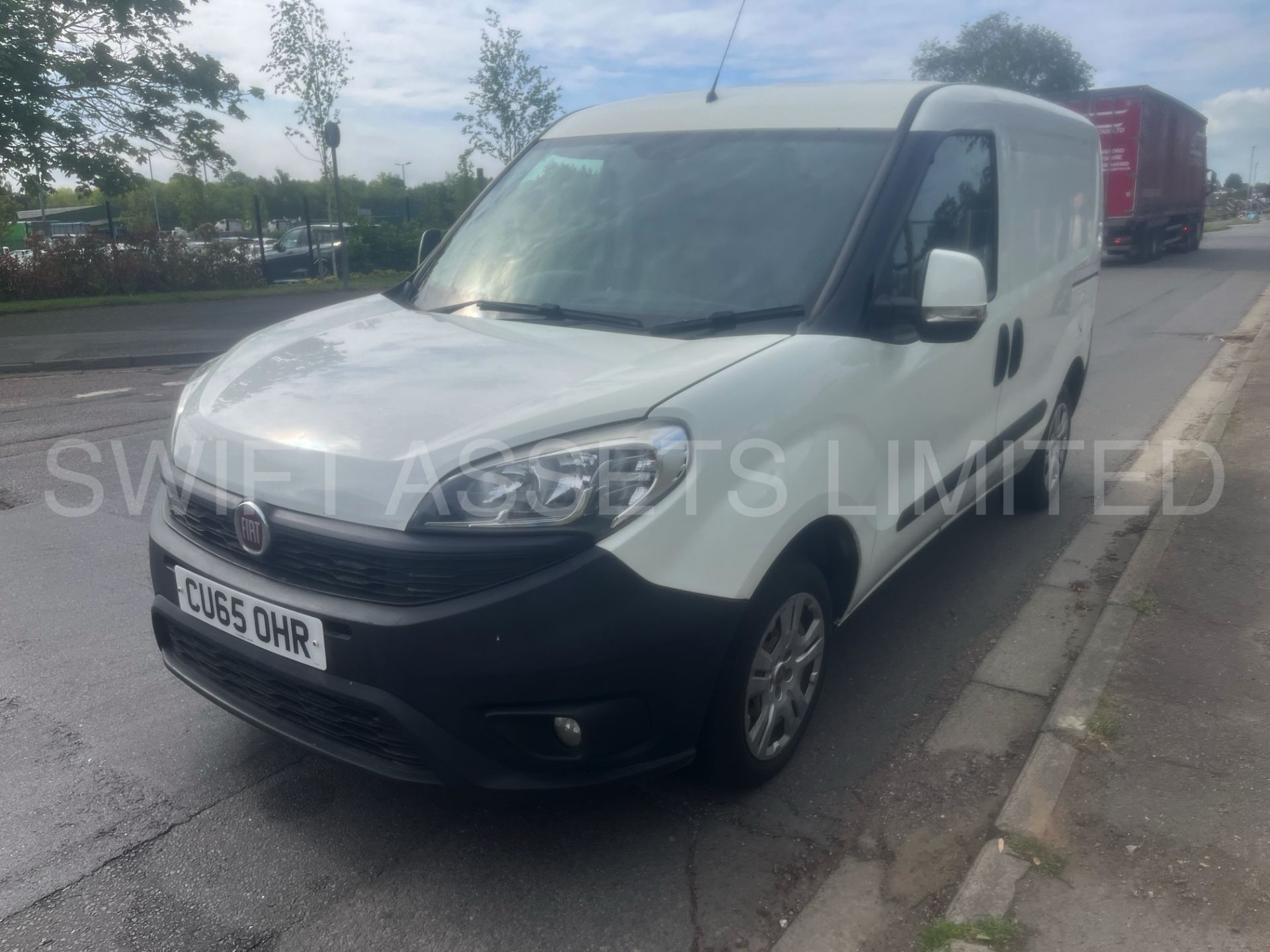 FIAT DOBLO SX MULIJET 2015 65 PLATE 190 SWB 1.3CDTI DIESEL START/ STOP [FACE LIFTT MODEL ] - Image 4 of 13