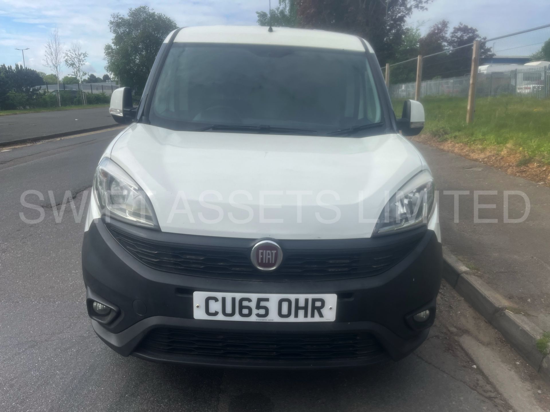 FIAT DOBLO SX MULIJET 2015 65 PLATE 190 SWB 1.3CDTI DIESEL START/ STOP [FACE LIFTT MODEL ] - Image 3 of 13