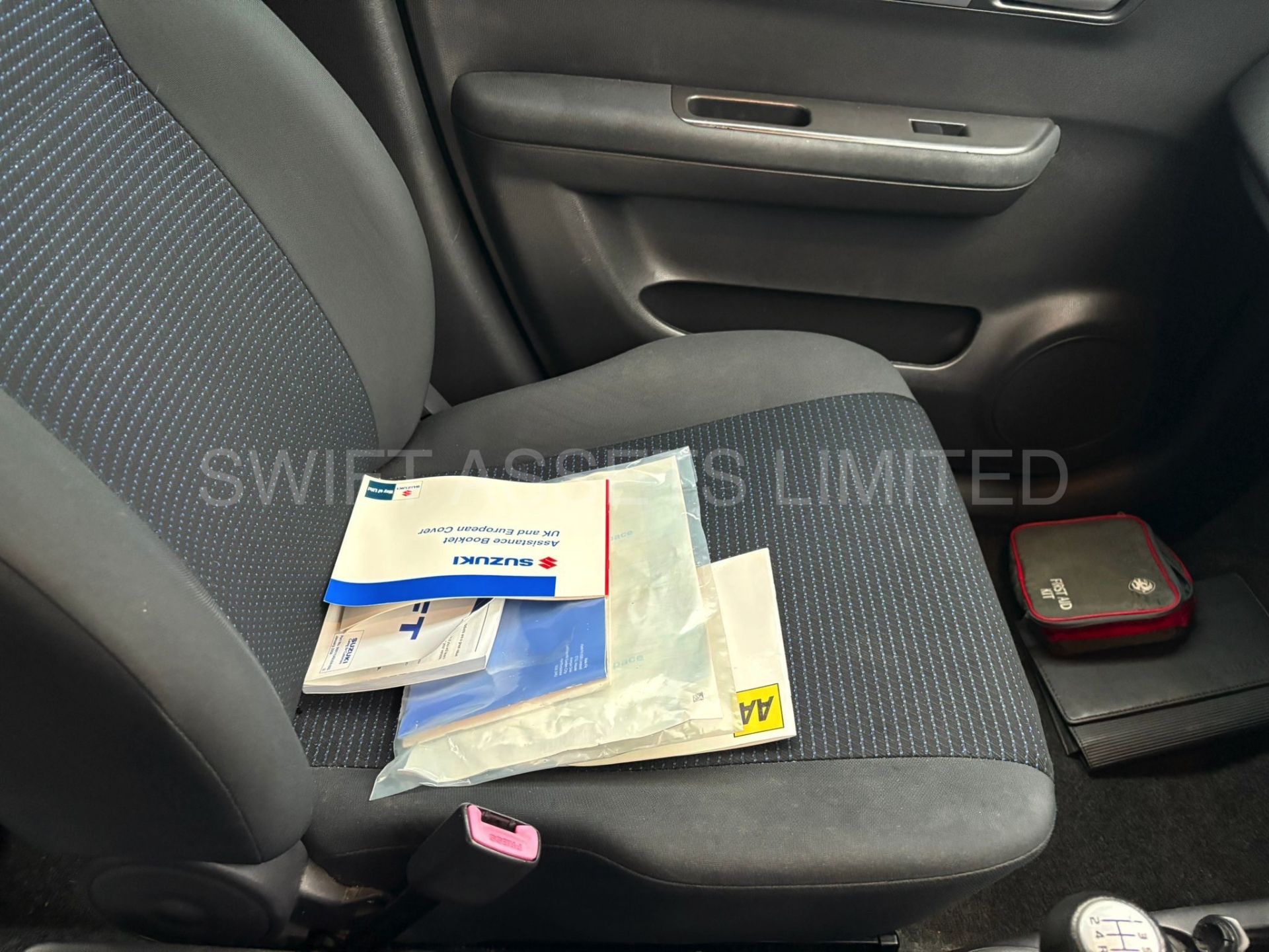 SUZUKI SWIFT DDIS (75) HATCHBACK - 09 REG - AIR CONDITIONING - SERVICE HISTORY - W0W - Image 11 of 15