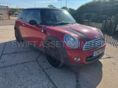 MINI COOPER 1.6 PETROL 2012 MODEL - START / STOP - AIR CONDITIONING!!!!