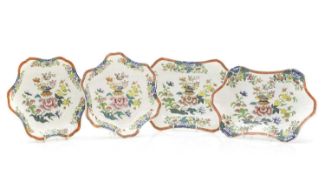 Four Kutani Crane pattern Wedgwood dishes