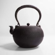 A large Japanese iron tetsubin, 19th/20th century