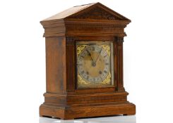 An oak cased mantle clock C.1900