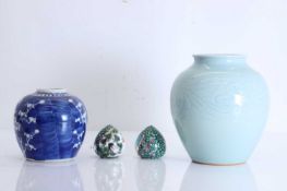 A collection of Chinese ceramics,