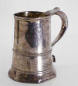 A George III silver tankard,