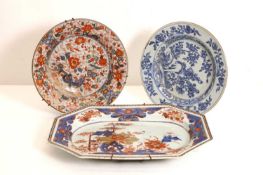 A Japanese Imari porcelain serving dish late 19th century