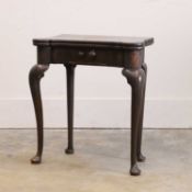 A unusual George I/II walnut tea table, early to mid 18th century,