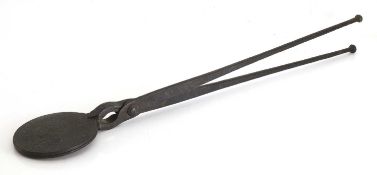 A wrought iron waffle iron, 19th century,