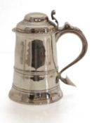 A George III silver tankard,
