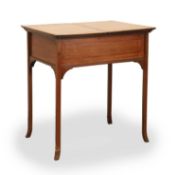 An Edwardian walnut desk table, 20th century,