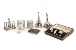 A George IV silver vinaigrette,