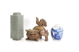 Three Chinese pieces, 19/20th century,