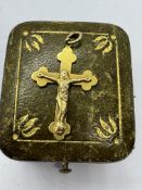 CHRIST ON CROSS PENDANT IN YELLOW GOLD 9k
