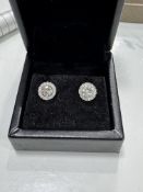 0.89ct DIAMOND HALO EARRINGS SET IN 18ct GOLD G/H SI1