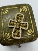 DIAMOND SET CROSS PENDANT IN YELLOW METAL TESTED AS 18k