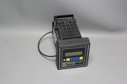 SQUARE D POWERLOGIC 3020 POWER METER WITH TERMINAL