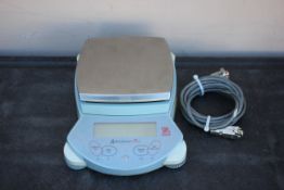 OHAUS ADVENTURER PRO DIGITAL BALANCE SCALE