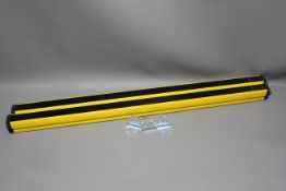 PILZ SAFETY LIGHT CURTAIN EMITTER & RECEIVER