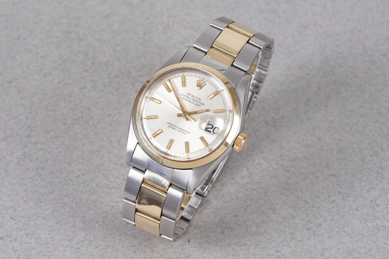 THE WATCH AUCTION XVII
