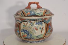 Chinese pot met deksel