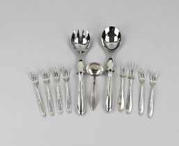 Lot of silver cutlery, including salad cutlery