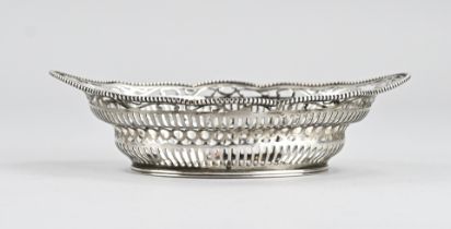 Silver bonbon basket