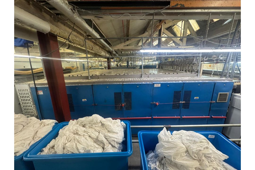 3 ROLL STEAM HEATING IRONER - Image 2 of 4