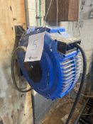 WALL MOUNTED HOSE