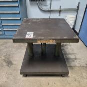 LEXCO FOOT OPERATED HYDRAULIC LIFT TABLE, 30" X 30" TOP, 2,000 LB CAPACITY, 48" HEIGHT CAPACITY,