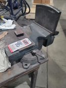 WILTON 8" BENCH VISE W/ SWIVEL BASE