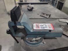 RIDGID 6" BENCH VISE W/ SWIVEL BASE