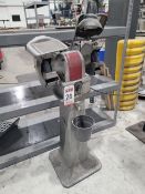BLACK & DECKER 8" DOUBLE END PEDESTAL GRINDER, 3/4 HP