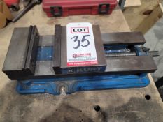 KURT 6" ANGLOCK MACHINE VISE, MODEL D688