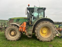 2019 JOHN DEERE 6215R TRACTOR