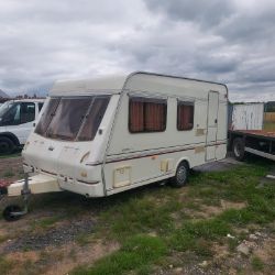 ELDDIS CROWN 2 BERTH CARAVAN *2 SETS OF KEYS*