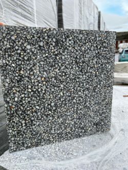 1 PALLET OF NEW TILE TDE144