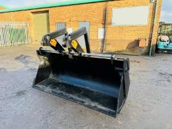 *NEW*UNUSED*JCB 3CX 4 IN 1 BUCKET*C/W PALLET TINES*