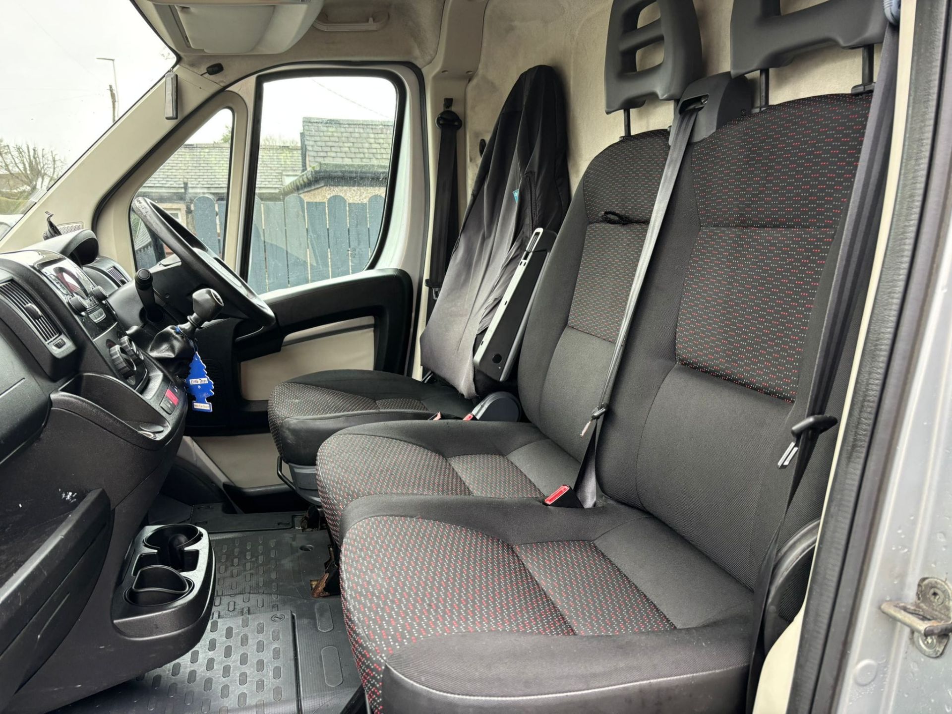 2016 16 CITROEN RELAY 33 L2H2 BLUEHDI PANEL VAN - 87K MILES - EURO 6 - ROOF RACK - Image 9 of 11