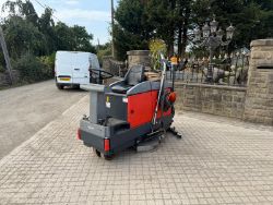 2015 HAKO HAKOMATIC B910 VACCUM SCRUBBING MACHINE