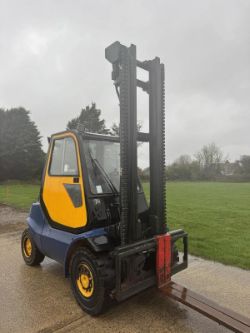LINDE H45D 4.5 TONNE DIESEL FORKLIFT TRUCK