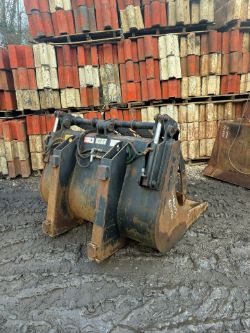 2013 STRIMECH 1m3 BUCKET GRAB