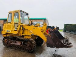 CATERPILLAR 943 TRACKED LOADER *C/W 3 IN 1 BUCKET*