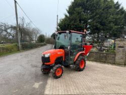 2017/67 KUBOTA B2350 23HP 4WD COMPACT TRACTOR WITH NEW/UNUSED WESSEX FS360 SPREADER