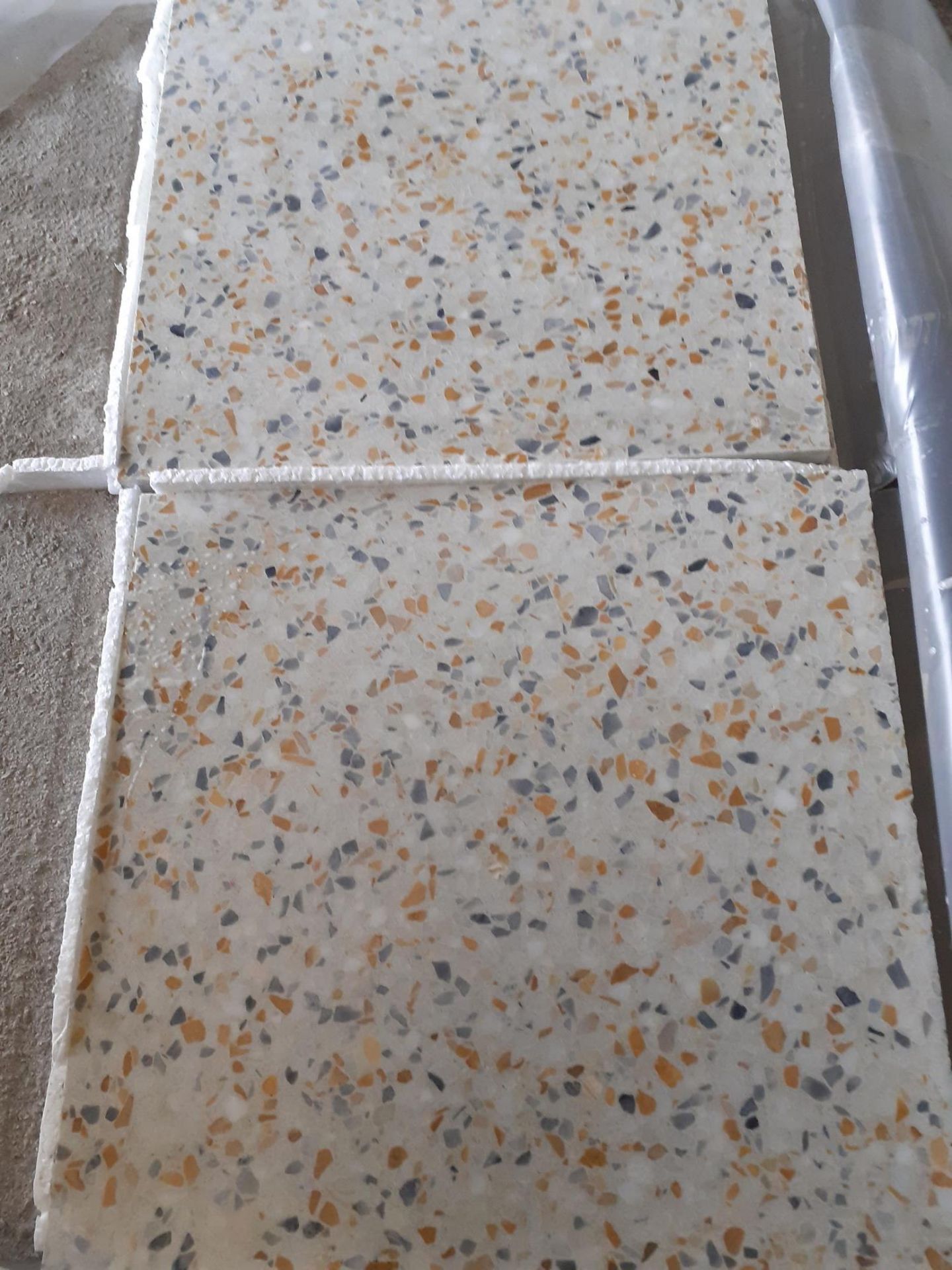 1 PALLET OF TDE 9 TILES, NEW PALLETS