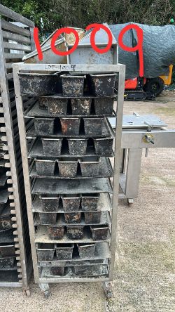 INDUSTRIAL BAKING RACK TROLLEY WITH BREAD MOULDS