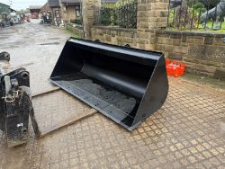 NEW/UNUSED 2025 STRICKLAND 90” MANITOU TELEHANDLER BUCKET